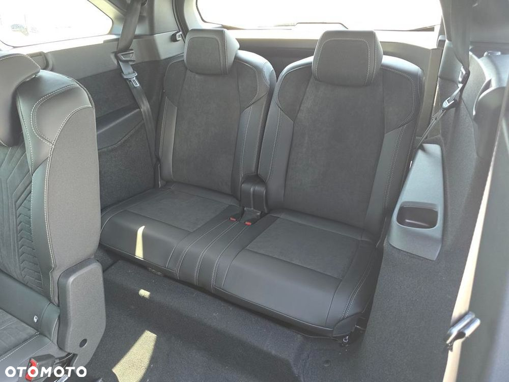 Peugeot 5008 - 11