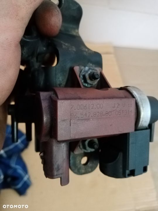 Zaworek podciśnienia turbiny Peugeot 307 407 2.0 HDI 9654282880 - 3