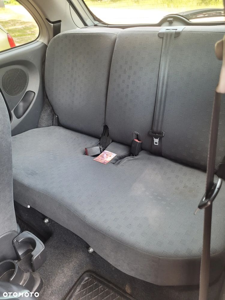 Nissan Micra - 2