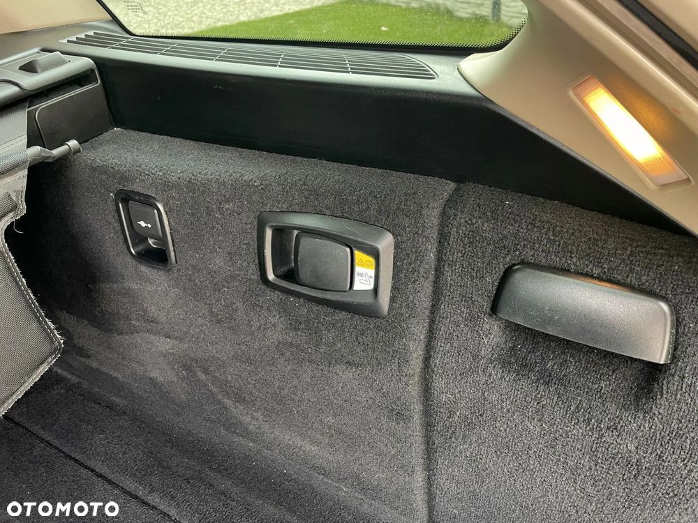 BMW Seria 5 520d xDrive Luxury Line - 13