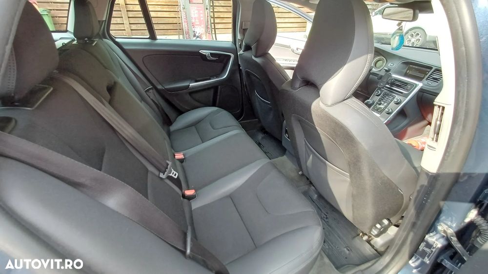 Volvo V60 DRIVe Start-Stop Basic - 16