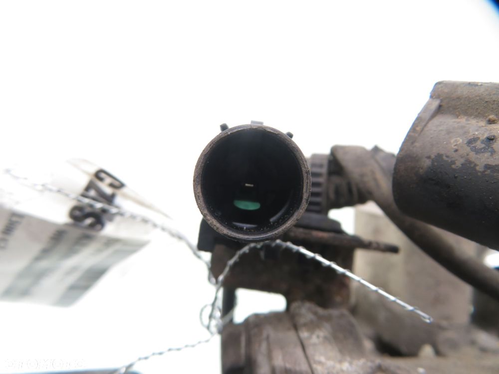 KOMPRESOR KLIMATYZACJI MITSUBISHI COLT V 1.3 MSC90C AKC201A203A - 2