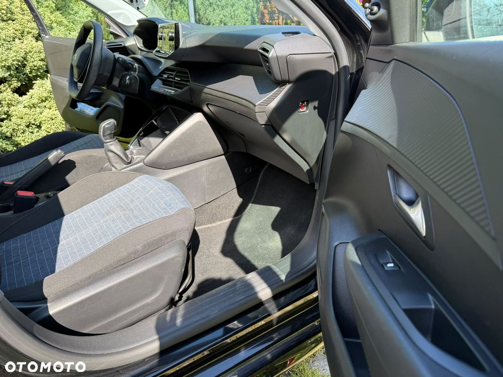 Peugeot 208 1.2 PureTech Active S&S - 23