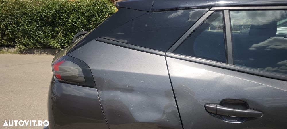 Peugeot 2008 - 11