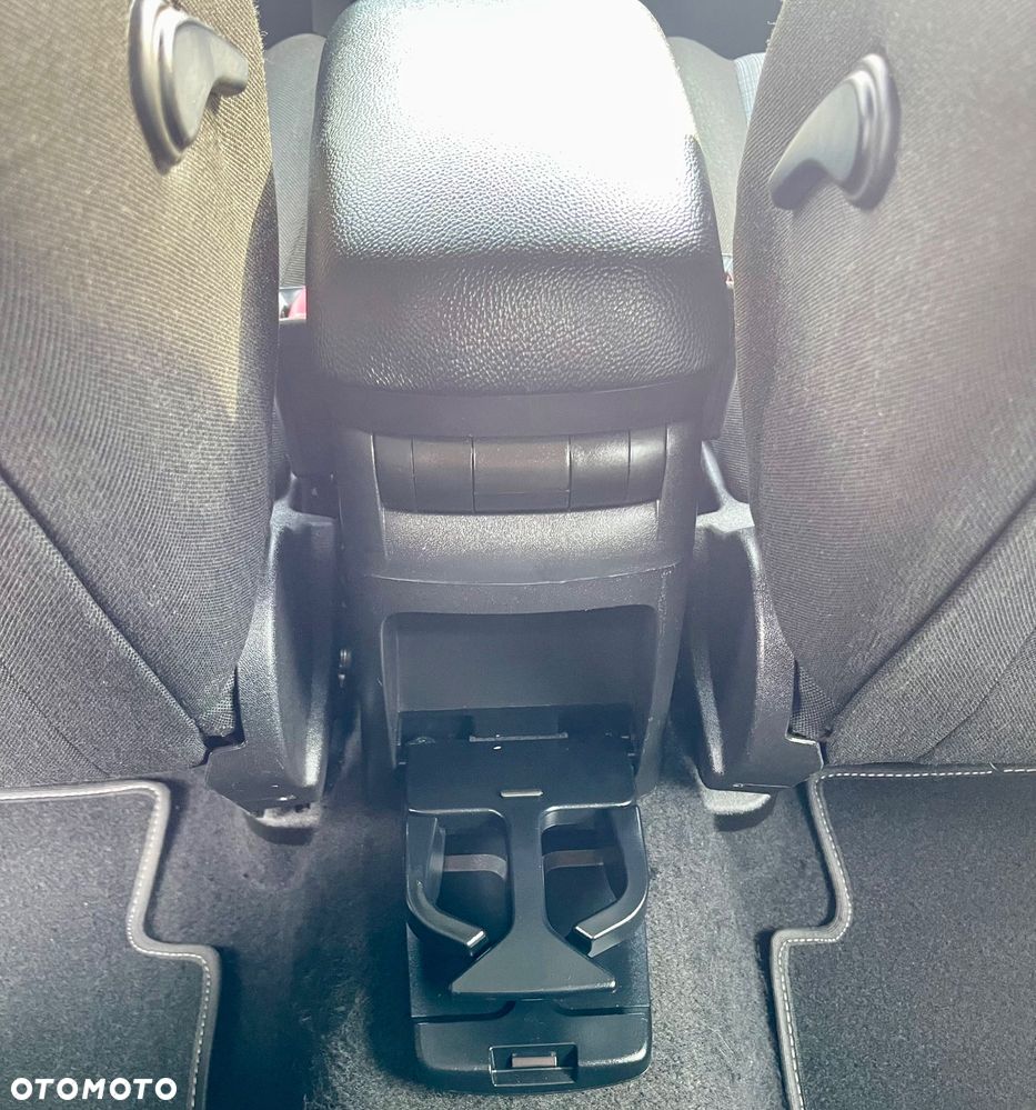 Kia Ceed 1.4 CVVT Attract - 24