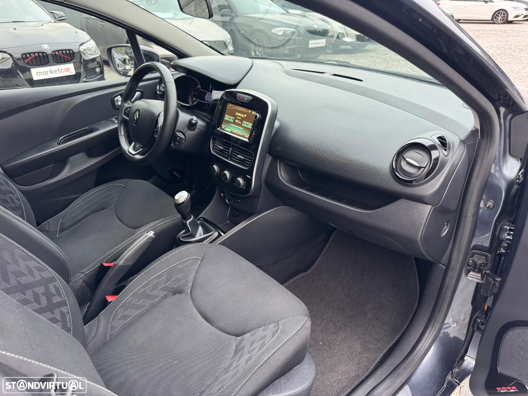 Renault Clio 0.9 TCe Limited - 26