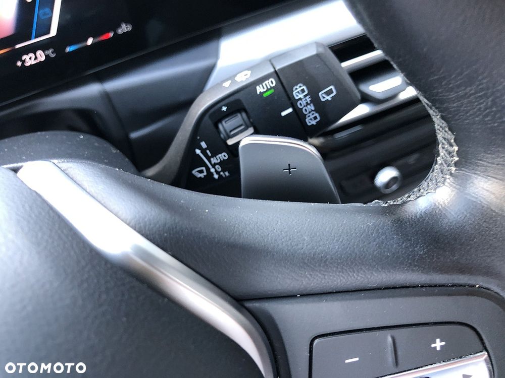 BMW Seria 3 318i Sport Line - 26