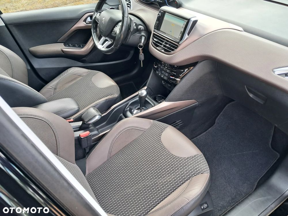 Peugeot 2008 e-HDi FAP 92 EGS6 STOP & START Allure - 21