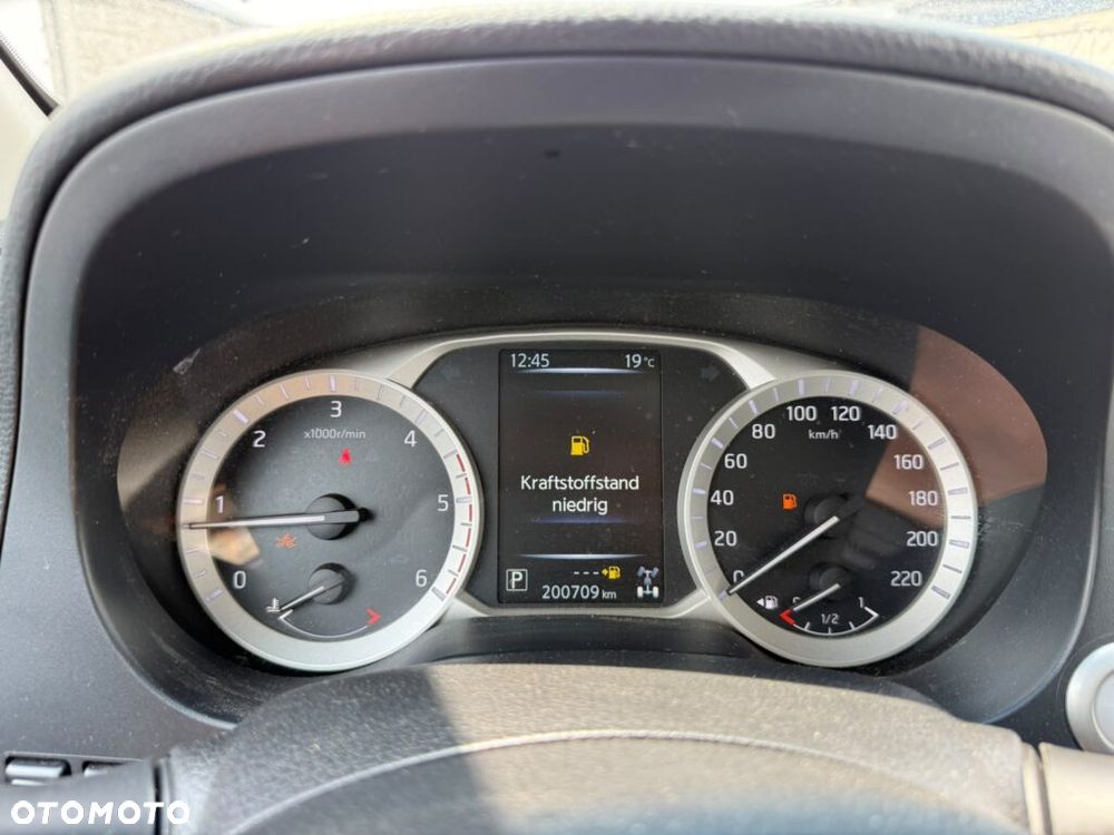 Nissan Navara - 7