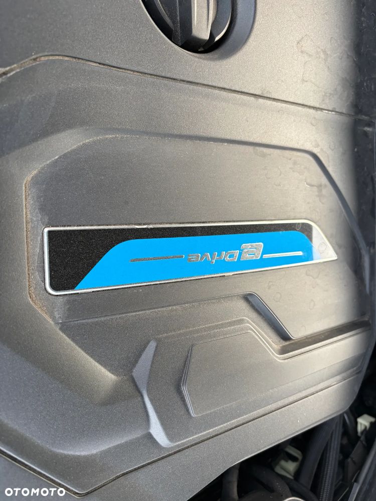 BMW Seria 5 530e xDrive - 26