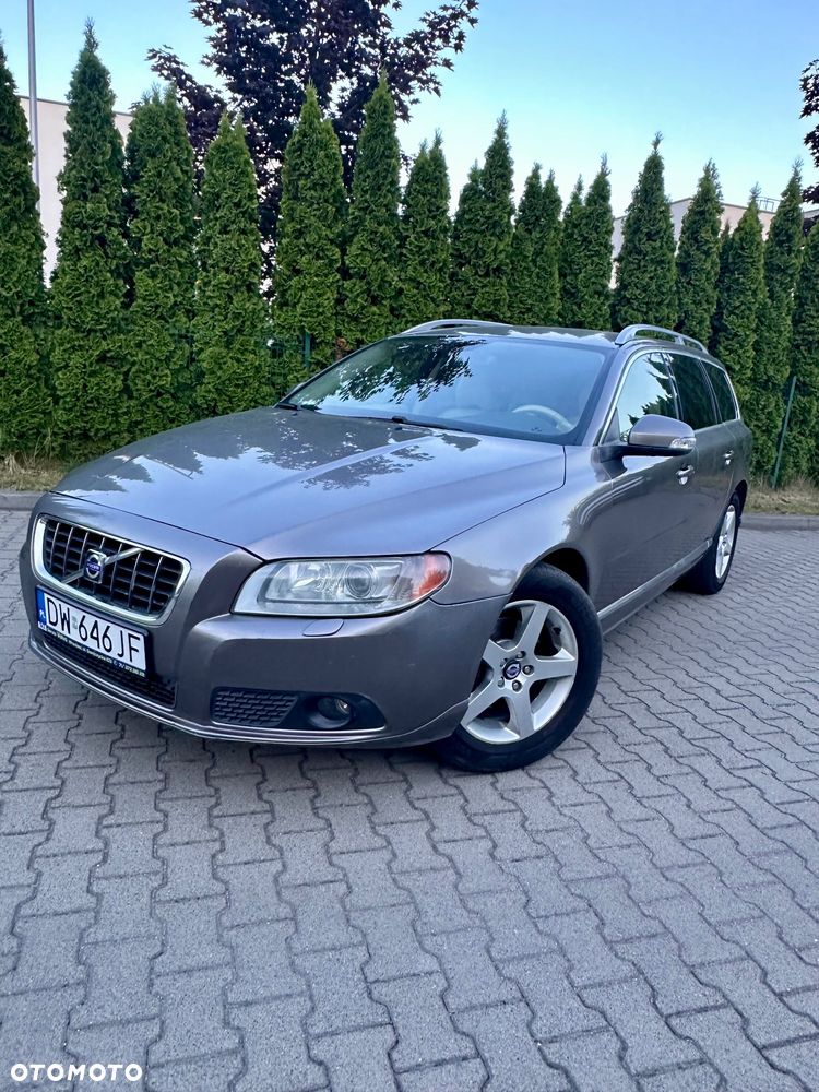 Volvo V70 2.0D Summum - 2