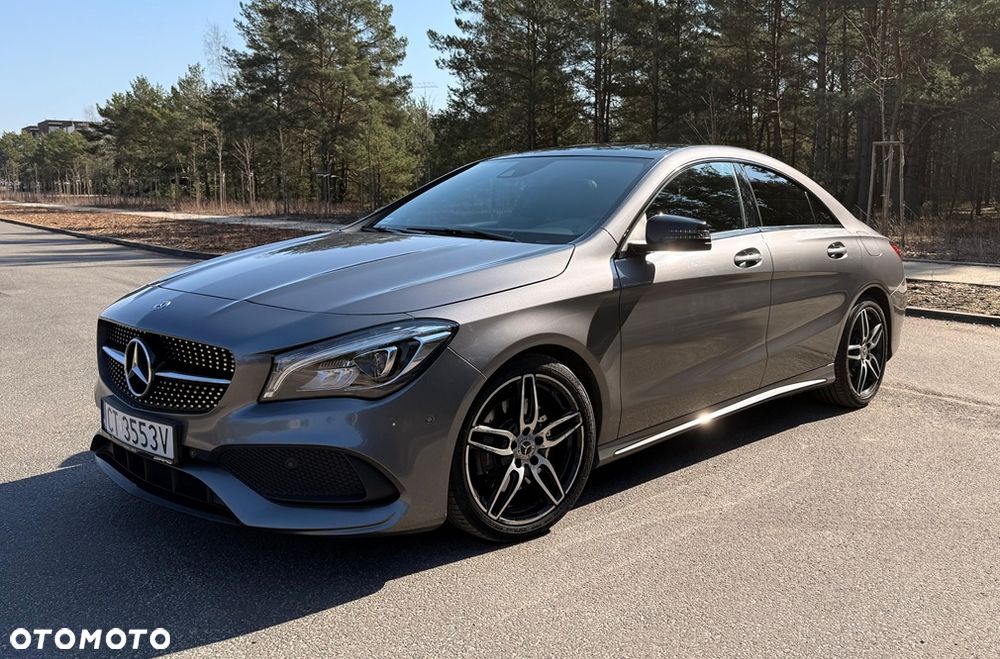 Mercedes-Benz CLA 220 4-Matic AMG Line - 23
