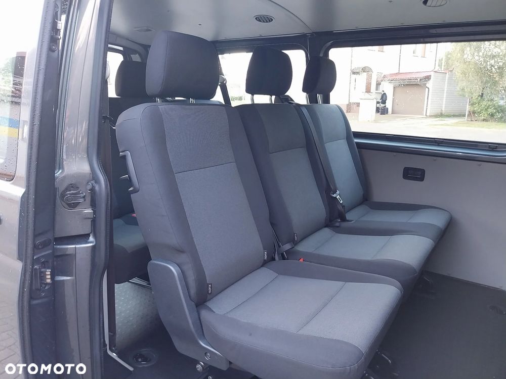 Volkswagen Transporter - 11
