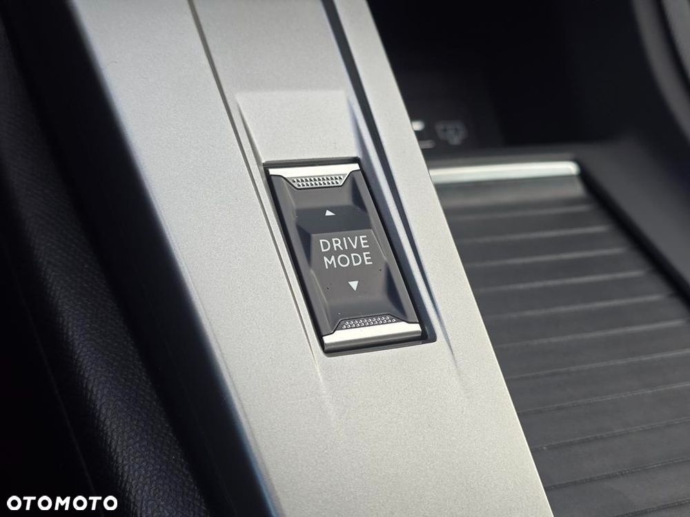 Peugeot 408 1.2 PureTech mHEV Allure S&S e-DSC6 - 18