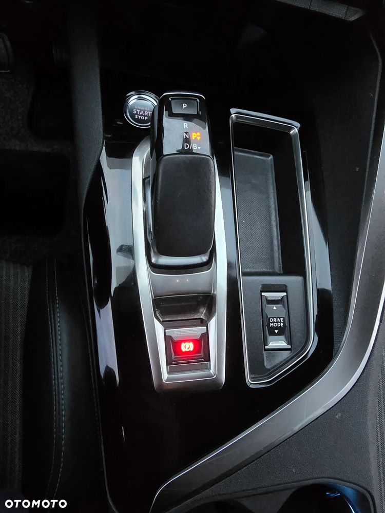 Peugeot 3008 1.6 PureTech Hybrid PHEV Allure Pack S&S EAT8 - 21