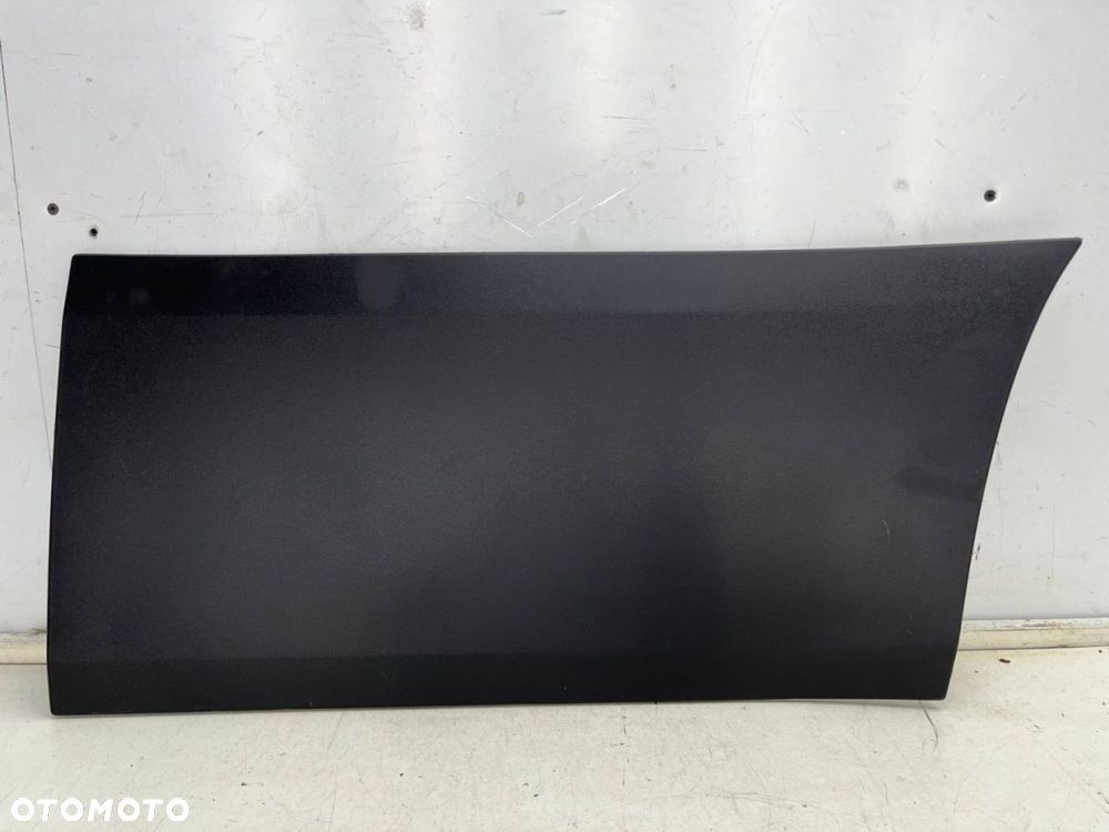 Listwa Iveco Daily 4 IV 14r.- prawa przednia dolna nakładka drzwi pasażera prawy przód 5801808059 - 1