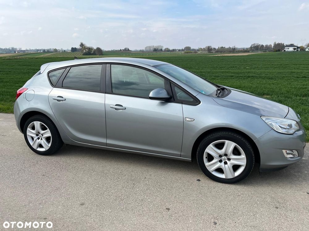 Opel Astra 1.4 T Cosmo - 6