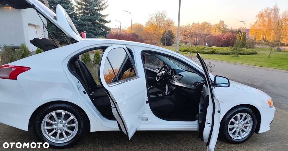 Mitsubishi Lancer - 33