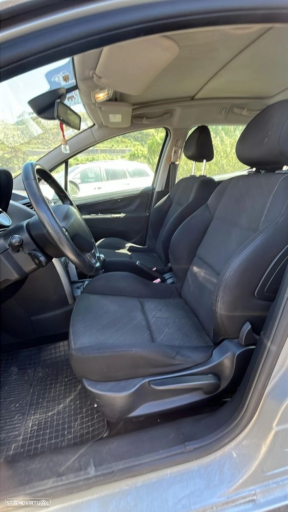 Peugeot 207 SW 1.4 Outdoor - 8