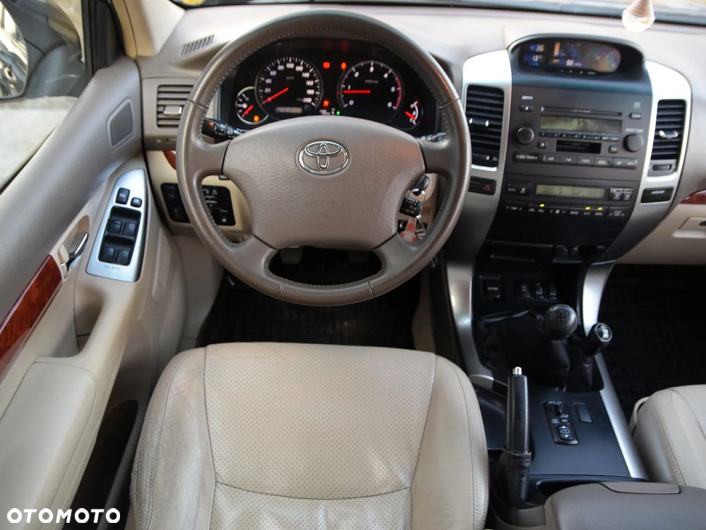 Toyota Land Cruiser 3.0 D Sol - 28