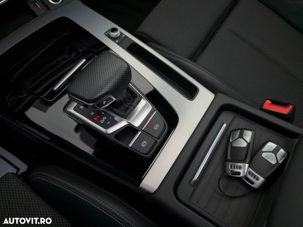 Audi Q5 55 TFSIe quattro S tronic S line - 33