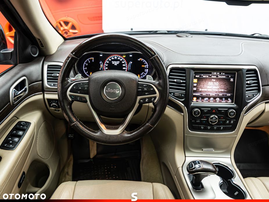Jeep Grand Cherokee - 15