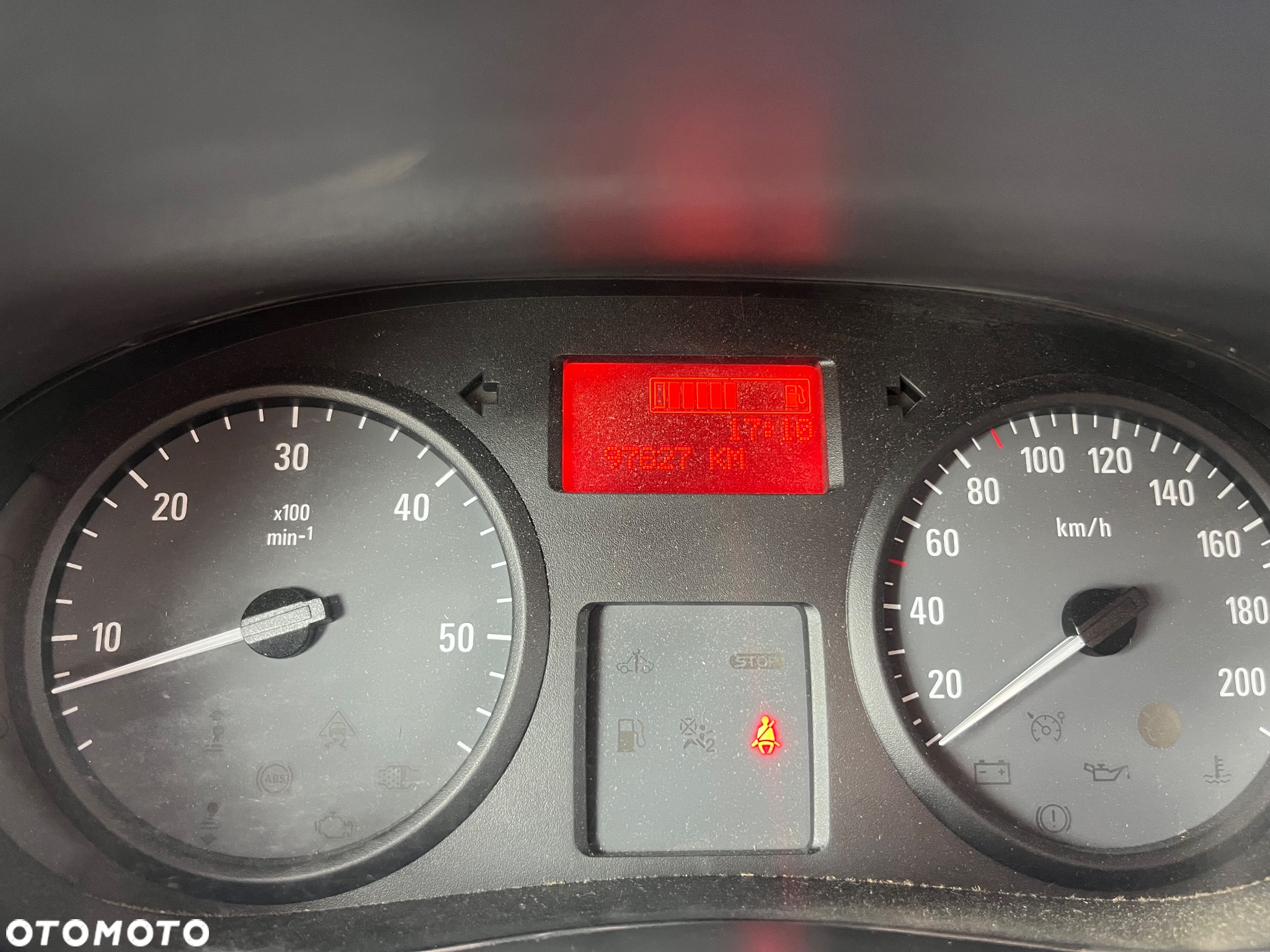 Opel Vivaro - 16