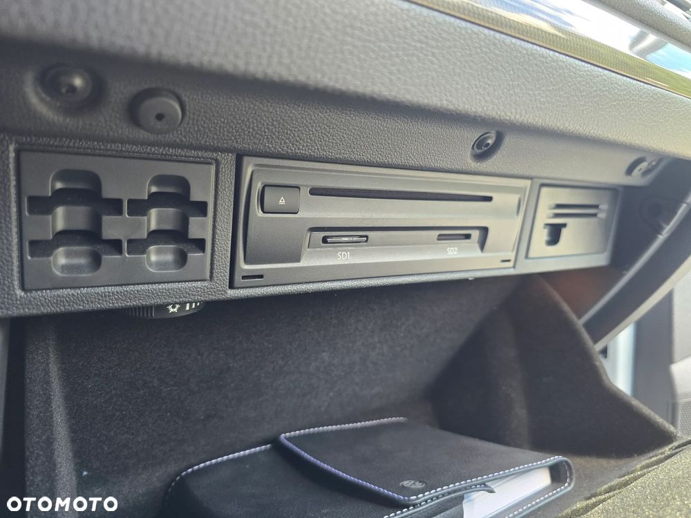 Volkswagen Golf - 36