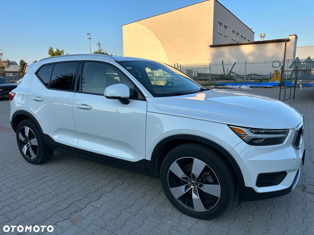 Volvo XC 40 - 22