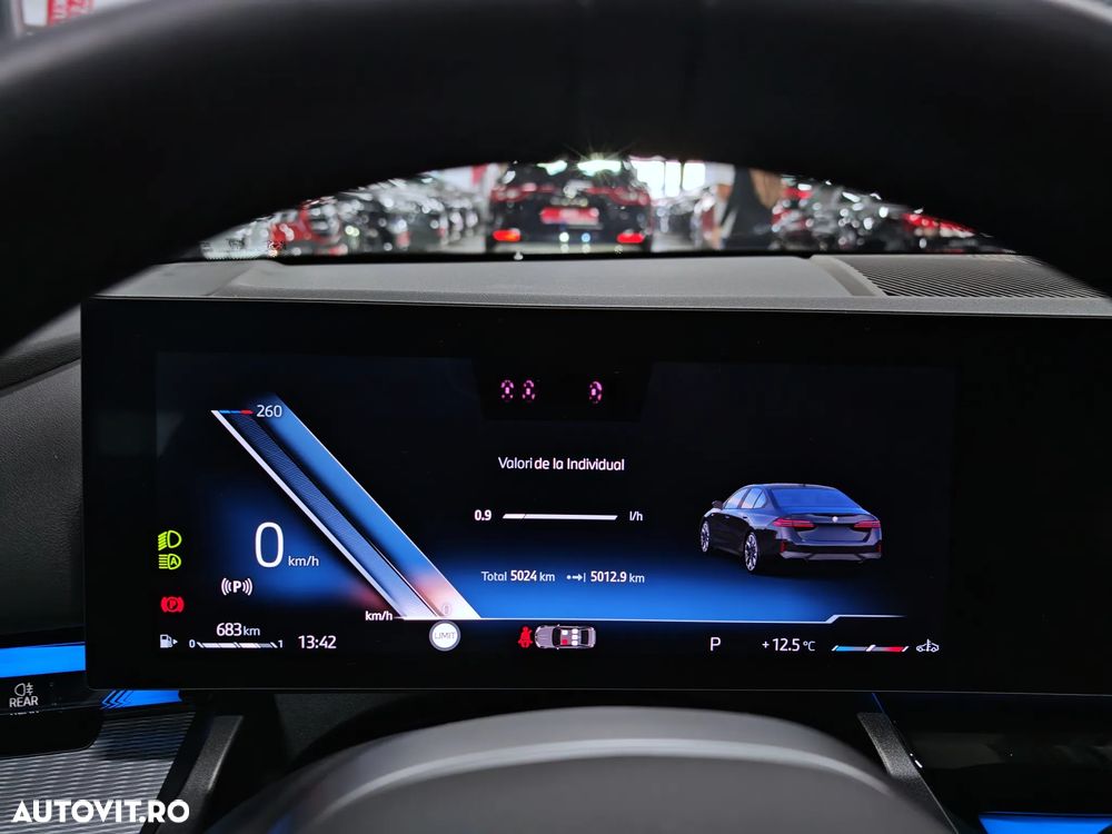 BMW Seria 5 520i AT MHEV - 23