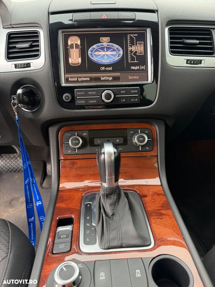 Volkswagen Touareg - 10