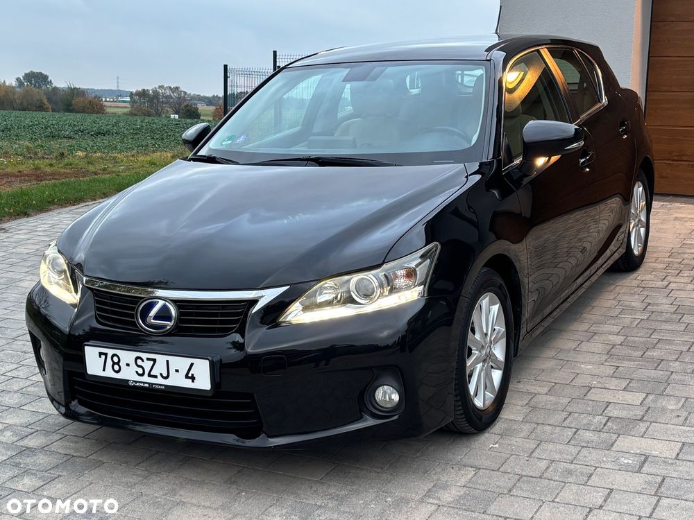 Lexus CT - 4