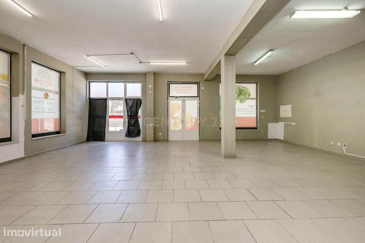 Loja em Leiria - Urbanização Telheiro - 124m2 - Grande imagem: 5/18