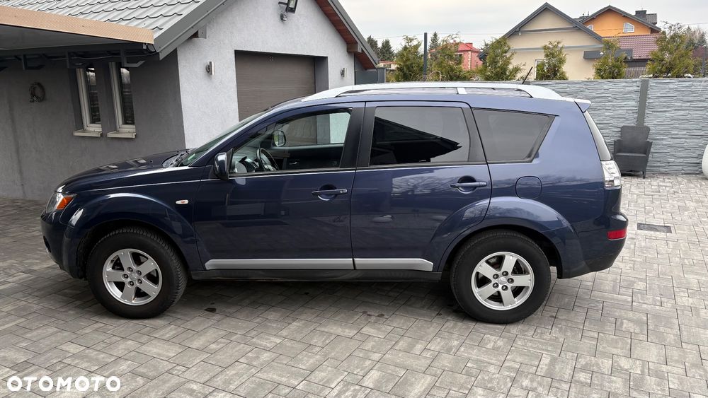Mitsubishi Outlander 2.4 Intense - 5