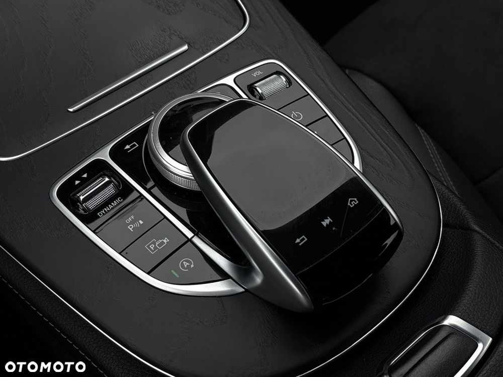 Mercedes-Benz Klasa E - 29