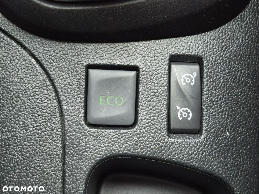Renault Captur - 36