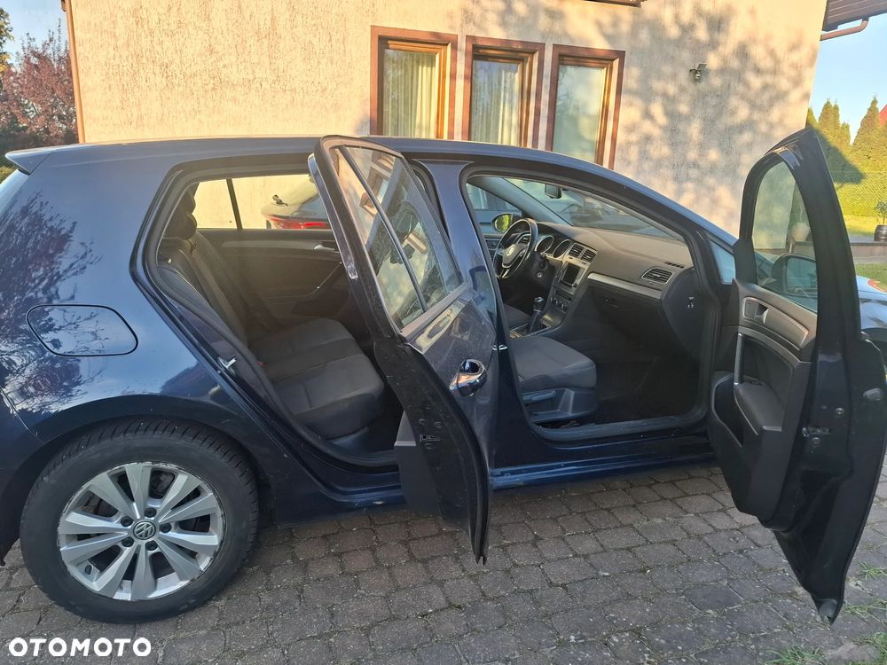 Volkswagen Golf 1.2 TSI BMT Comfortline - 8