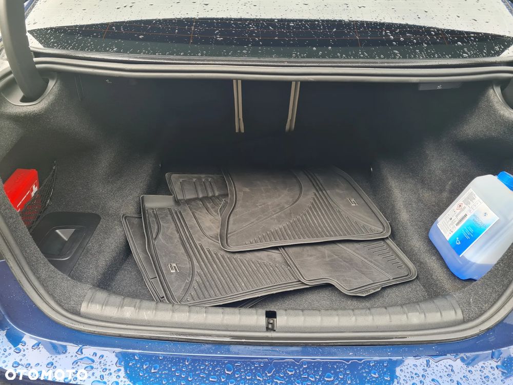 BMW Seria 5 520d Luxury Line - 14