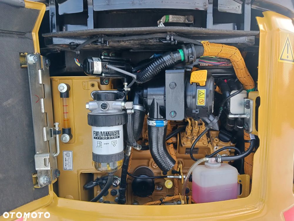 Caterpillar 301.8 - 18