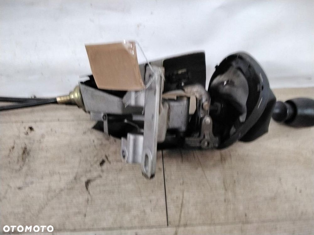 NISSAN PRIMASTAR LEWAREK WYBIERAK BIEGÓW - 2