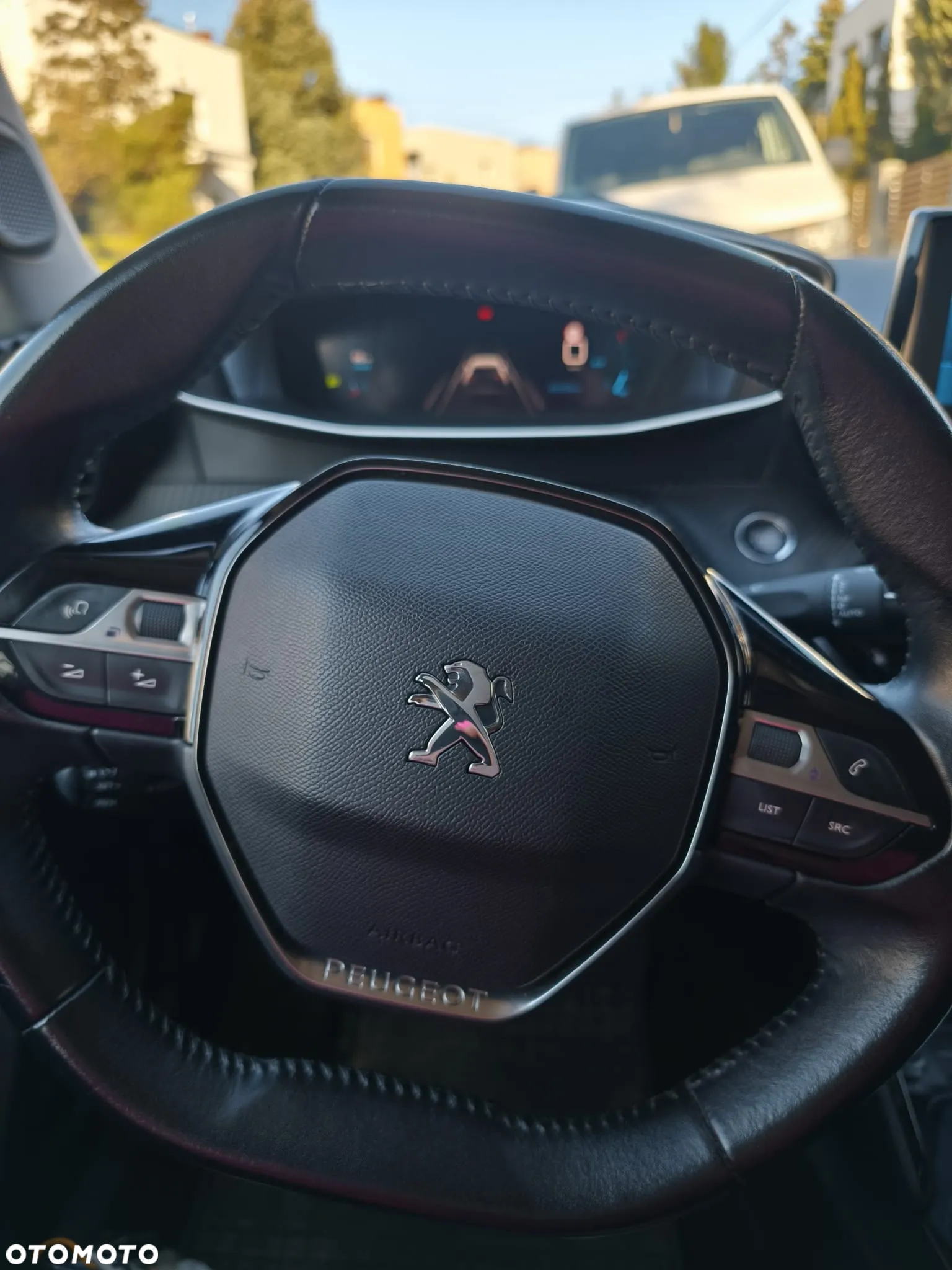 Peugeot 2008 - 4