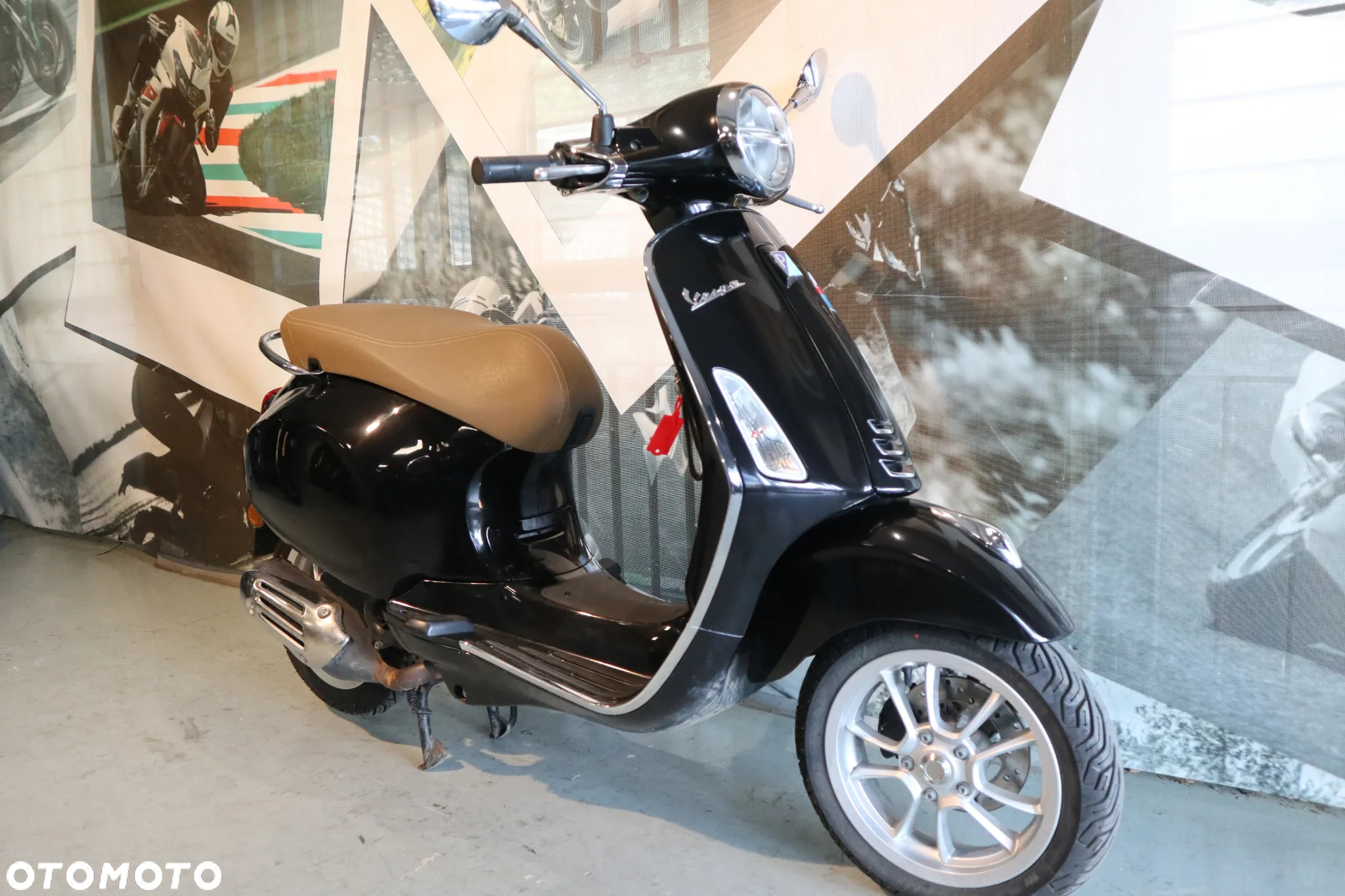 Piaggio Vespa - 10