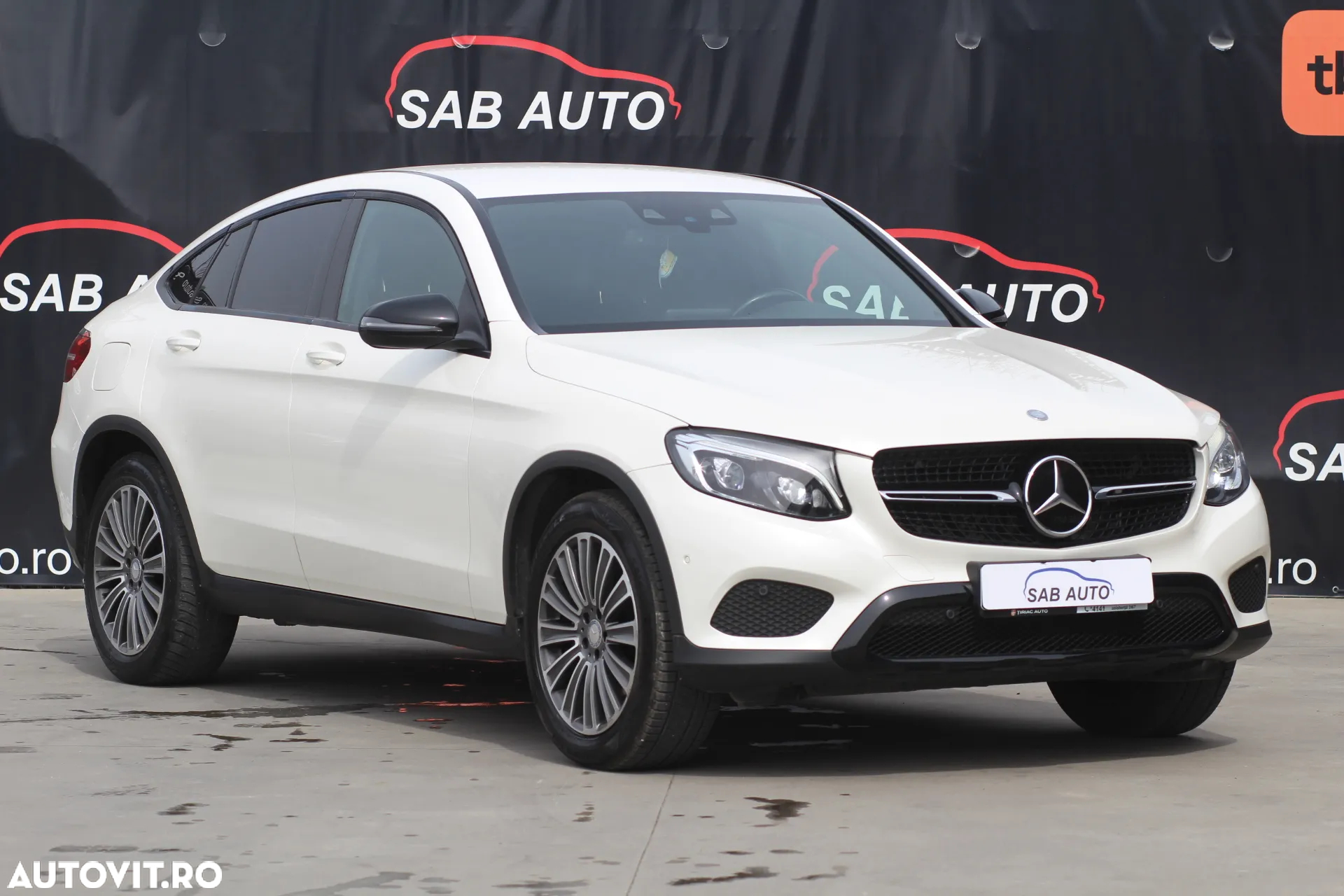 Mercedes-Benz GLC Coupe 250 4Matic 9G-TRONIC - 2