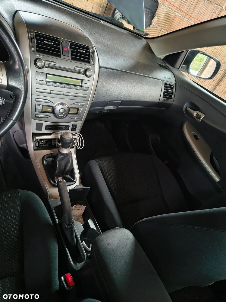 Toyota Corolla 1.6 VVT-i Prestige - 16
