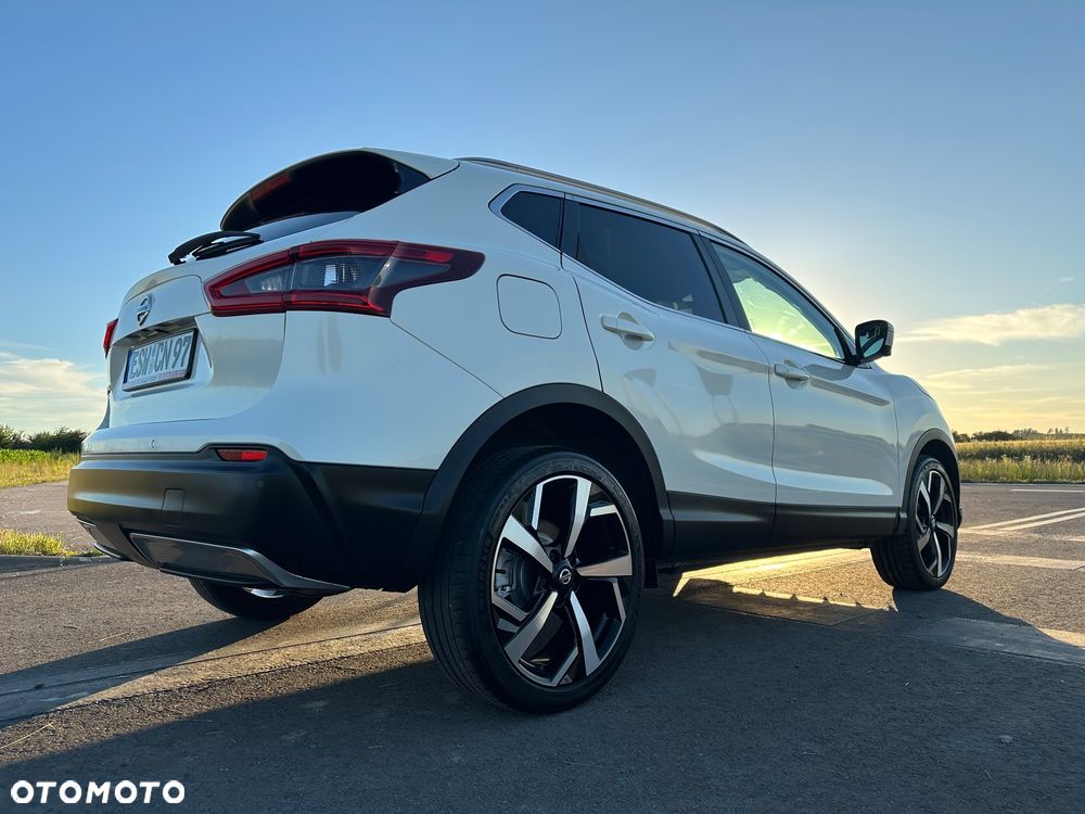 Nissan Qashqai 1.6 DIG-T Tekna - 4