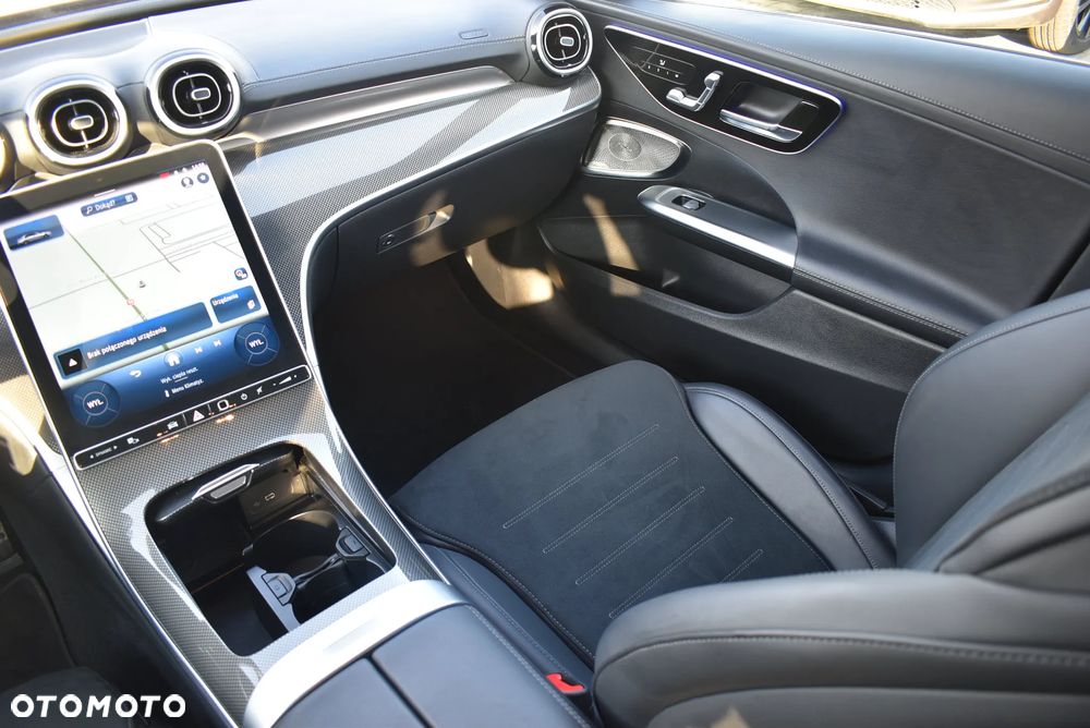 Mercedes-Benz Klasa C 300 d mHEV AMG - 22