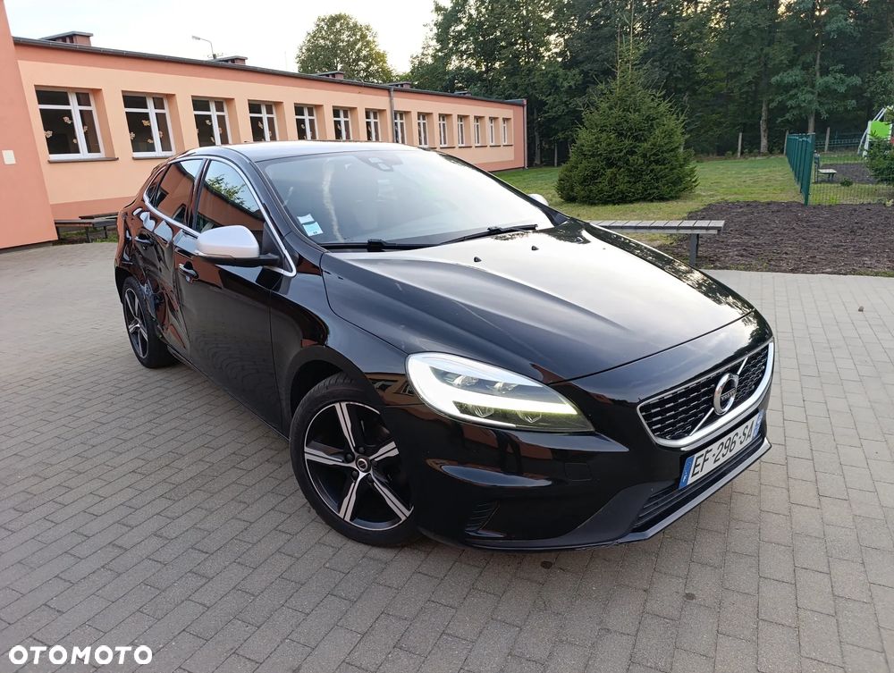 Volvo V40 D2 Drive-E SCR R-Design Momentum - 6