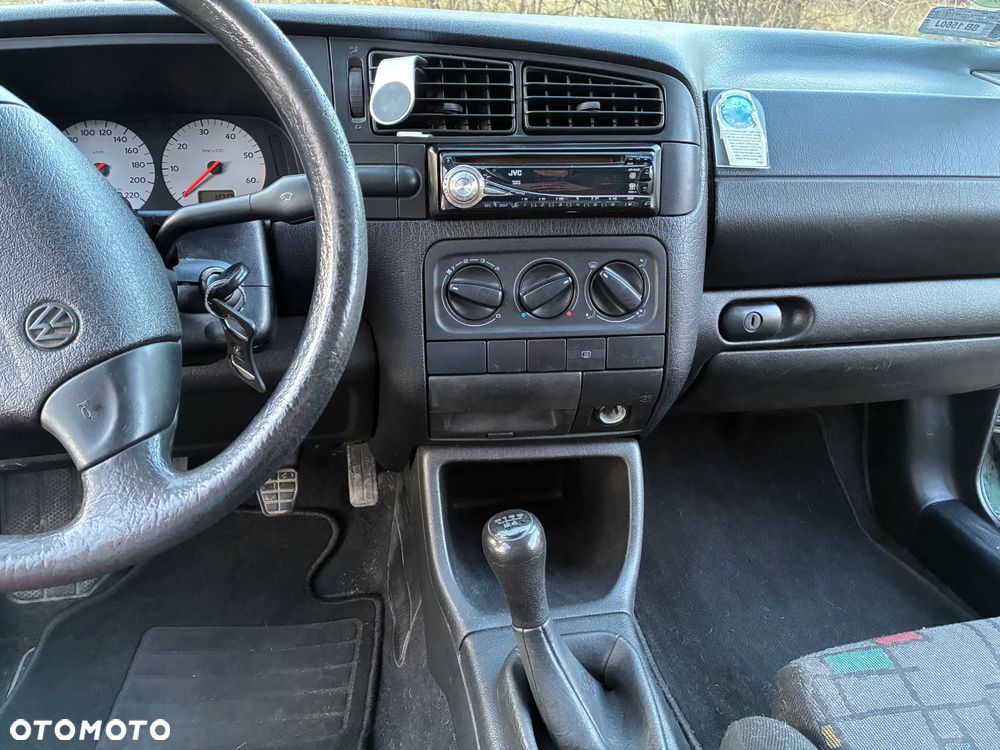 Volkswagen Golf 1.4 - 14