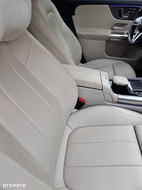 Mercedes-Benz GLA 200 Business Edition - 13