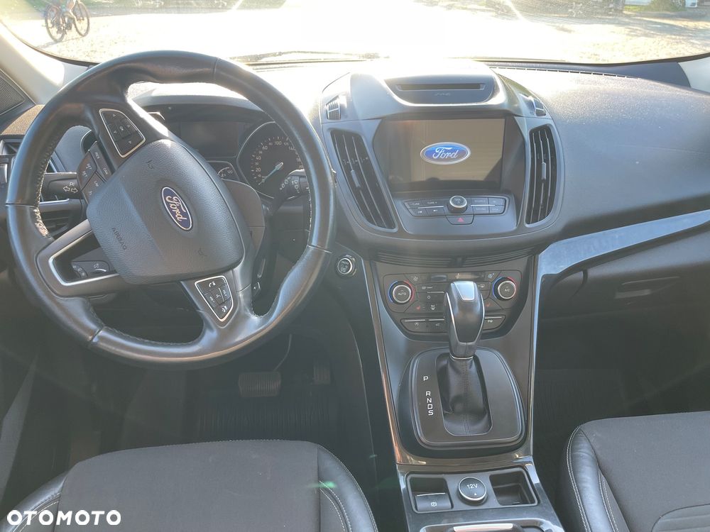 Ford Kuga 2.0 TDCi 4WD Titanium - 17